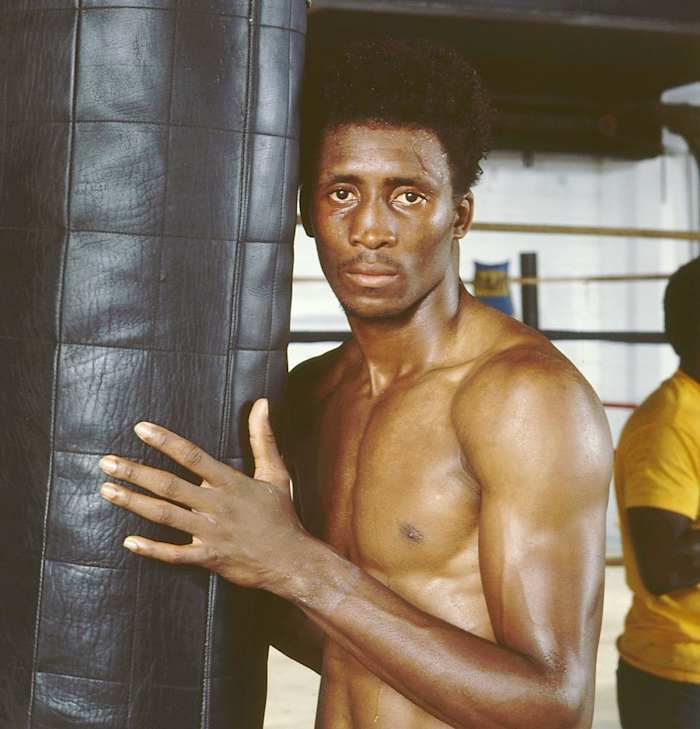 tommy-hearns-54.jpg